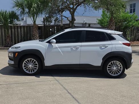 Used 2020 Hyundai Kona SEL FWD image 3