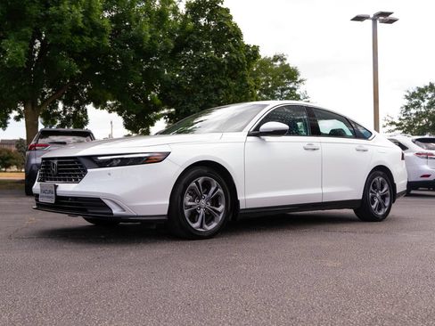 Used 2025 Honda Accord EX-L image 5