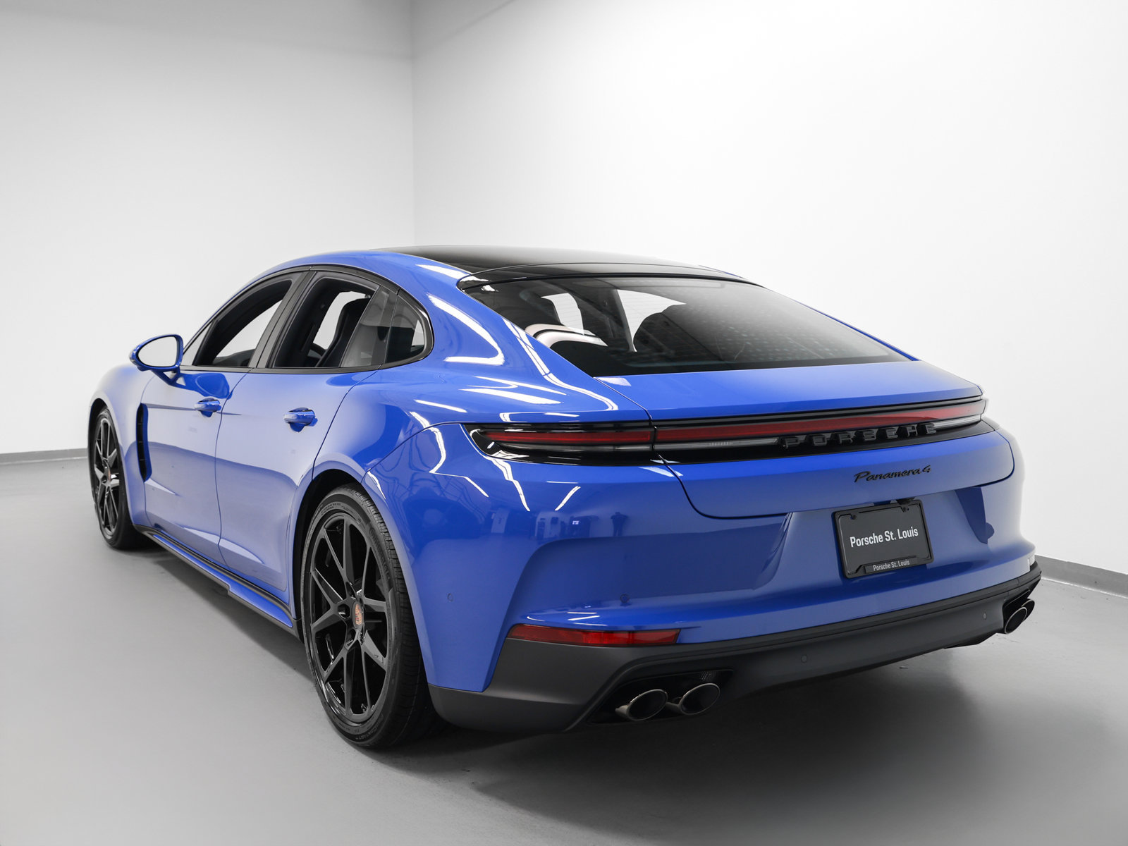 Certified 2026 Porsche Panamera 4 AWD/4WD image 3