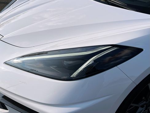 Used 2025 Chevrolet Corvette Stingray Premium Cpe w/ Z51 Performance Package image 21