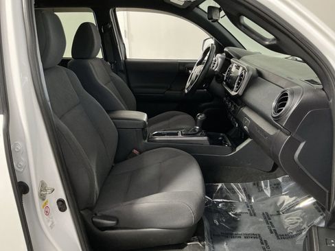 Used 2019 Toyota Tacoma TRD Off-Road image 26