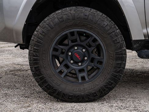 Used 2022 Toyota 4Runner SR5 RWD image 33