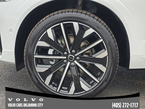 Used 2026 Volvo XC60 B5 Ultra w/ Protection Package Premier AWD/4WD image 11
