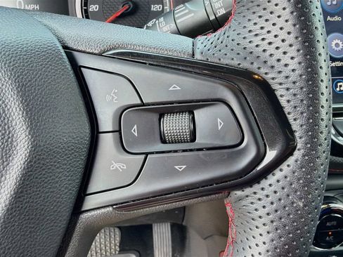 Used 2023 Chevrolet TrailBlazer RS w/ Sun and Liftgate Package AWD/4WD image 13