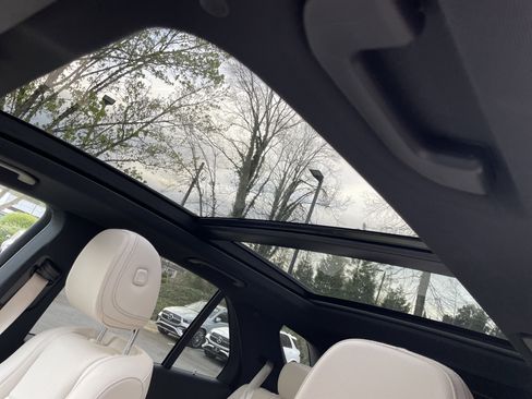 Certified 2025 Mercedes-Benz GLE 450 4MATIC image 21