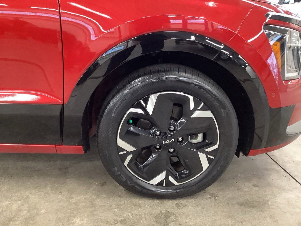 Certified 2025 Kia Niro Wave w/ Wave Preserve Package FWD image 24