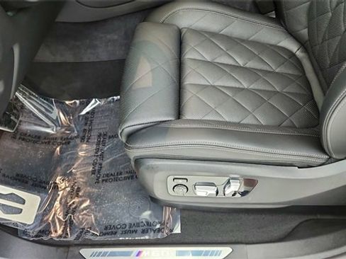 Used 2025 BMW X6 M60i image 34