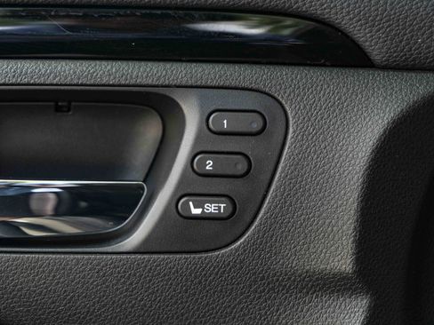 Used 2019 Honda Pilot Touring image 39
