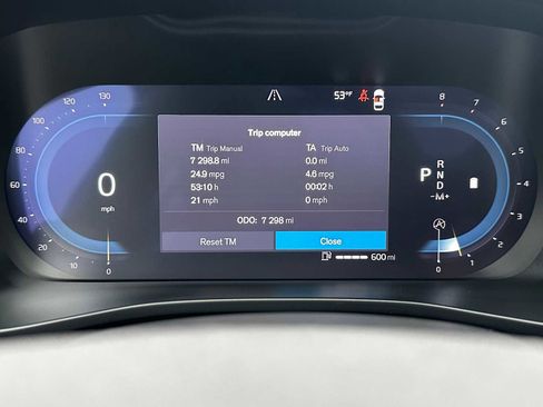 Used 2025 Volvo XC40 B5 Plus w/ Climate Package image 25