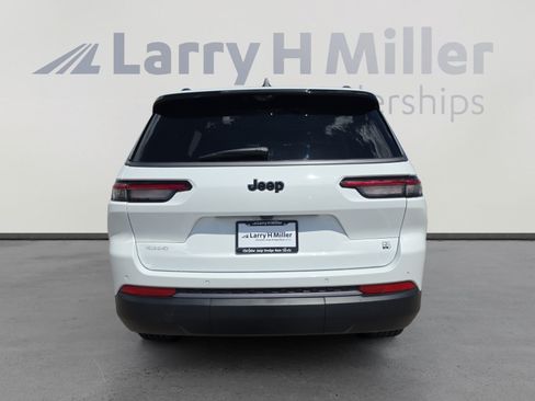 New 2026 Jeep Grand Cherokee L Limited AWD/4WD image 4