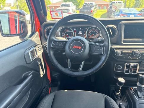 Used 2018 Jeep Wrangler Unlimited Sport S AWD/4WD image 14