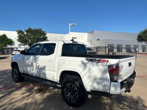 Used 2023 Toyota Tacoma TRD Sport AWD/4WD image 7