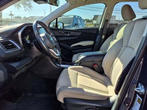 Certified 2023 Subaru Ascent Premium w/ Convenience Package image 3