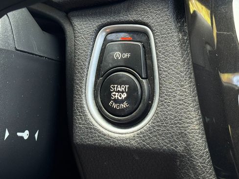 Used 2017 BMW 320i xDrive Sedan image 22