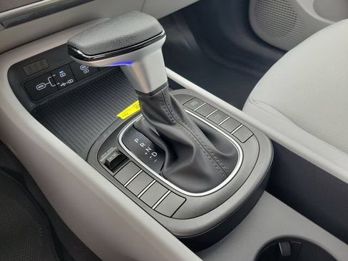 New 2026 Hyundai Kona SE FWD image 17
