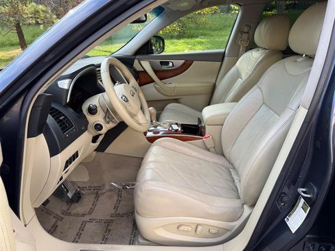 Used 2009 INFINITI FX35 AWD w/ Navigation Pkg image 28
