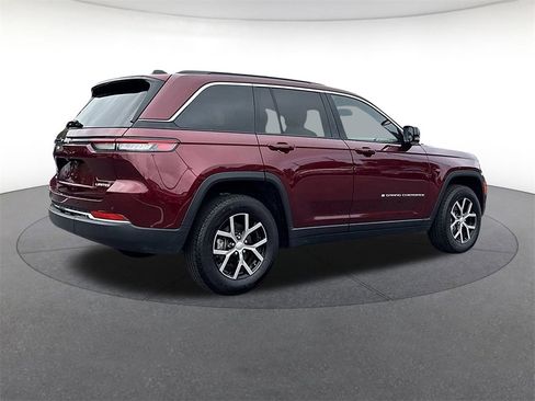 Certified 2024 Jeep Grand Cherokee Limited image 27