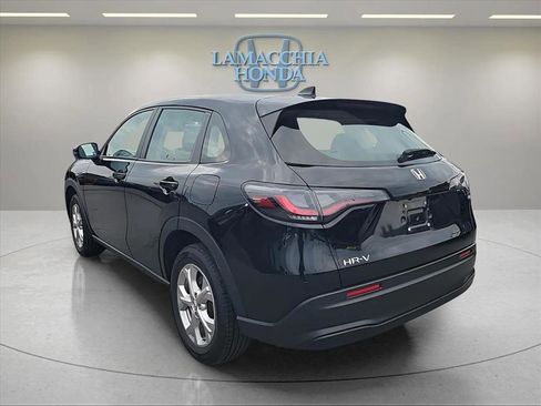 Used 2024 Honda HR-V LX image 3