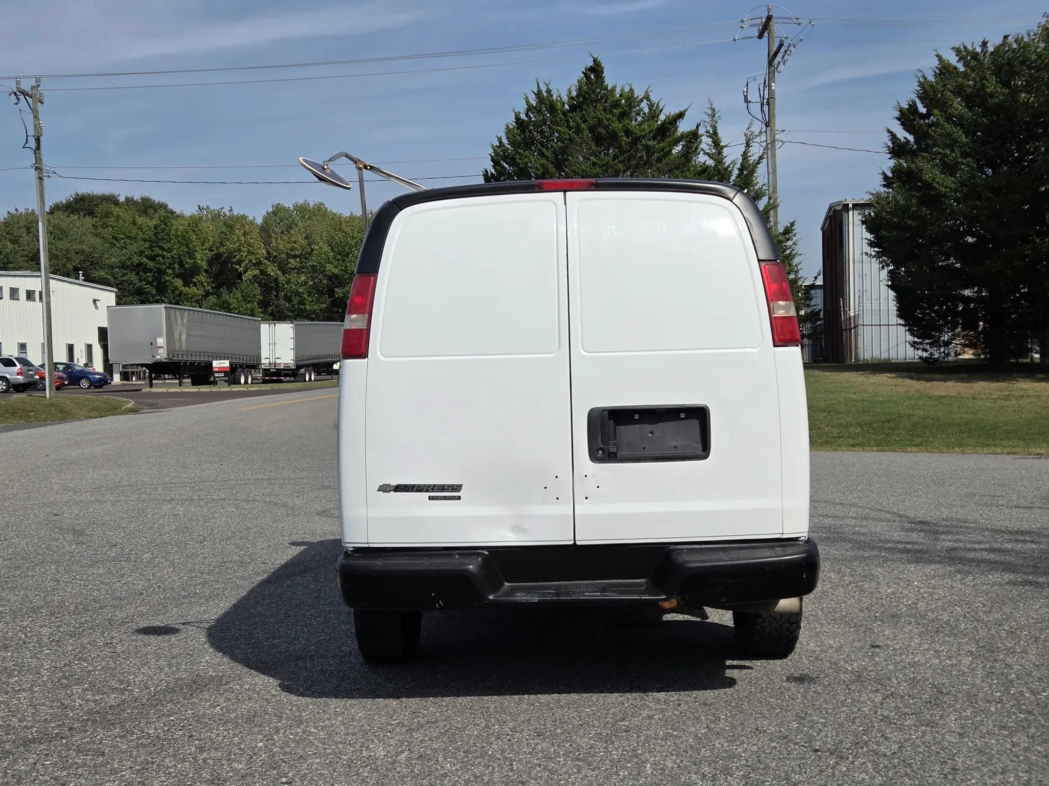 Used 2016 Chevrolet Express 3500 RWD image 8