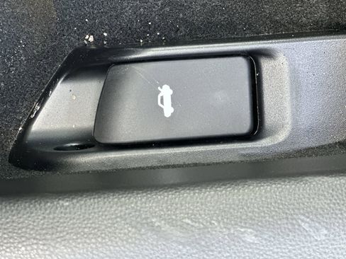 New 2026 Toyota Corolla LE image 18