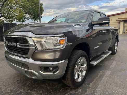 Used 2019 RAM 1500 Big Horn RWD image 2