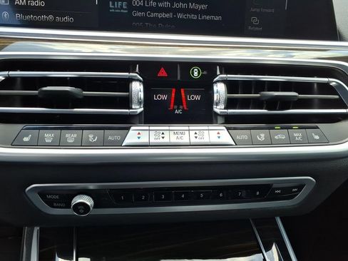 Used 2023 BMW X5 xDrive40i w/ M Sport Package AWD/4WD image 35