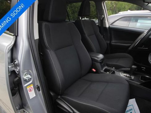 Used 2018 Toyota RAV4 XLE w/ Plus Extra Value Package FWD image 6