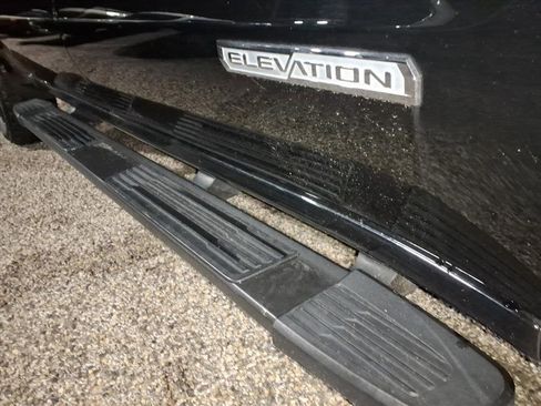 Used 2021 GMC Sierra 1500 Elevation w/ Preferred Package image 12