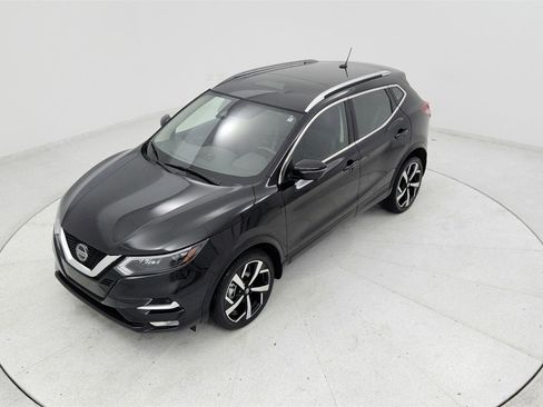 Used 2022 Nissan Rogue Sport SL w/ Premium Package FWD image 13
