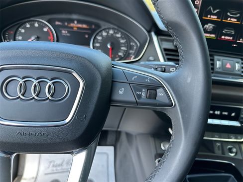 Used 2023 Audi Q5 2.0T Premium w/ Convenience Package image 20