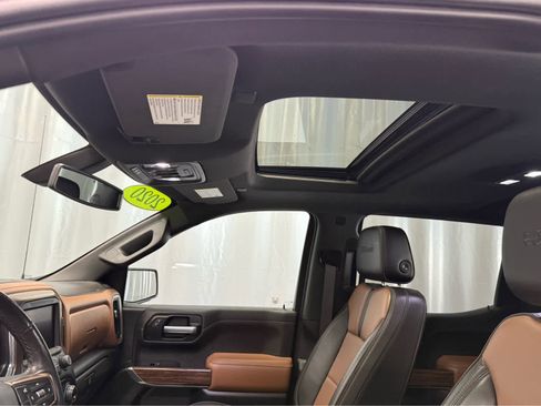 Used 2020 Chevrolet Silverado 1500 High Country w/ LPO, Dark Essentials Package image 12
