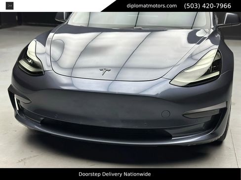 Used 2020 Tesla Model 3 Performance image 14