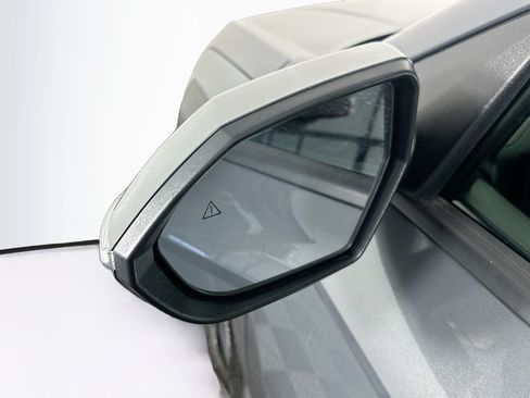 Used 2025 Hyundai Kona SEL FWD image 16