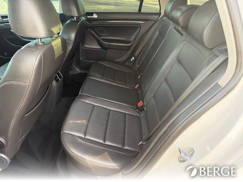 Used 2013 Volkswagen Jetta TDI FWD image 26