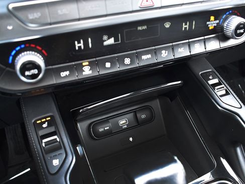 Used 2020 Kia Telluride EX w/ Towing Package image 21