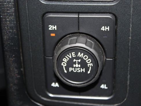 Certified 2022 Ford F150 Platinum w/ Equipment Group 701A High image 47