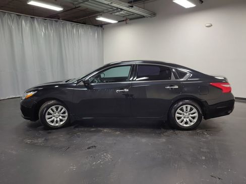 Used 2017 Nissan Altima 2.5 S w/ Power Driver Seat Package image 6