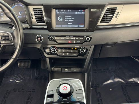 Used 2019 Kia Niro EX image 22