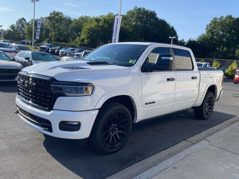 Used 2025 RAM 1500 Limited AWD/4WD image 3