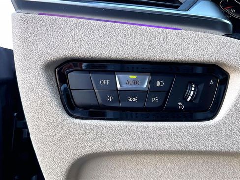 Used 2022 BMW 430i Coupe w/ Convenience Package image 34