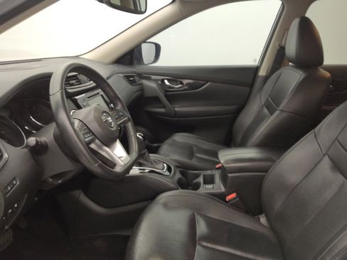 Used 2019 Nissan Rogue SL w/ Premium Package FWD image 17