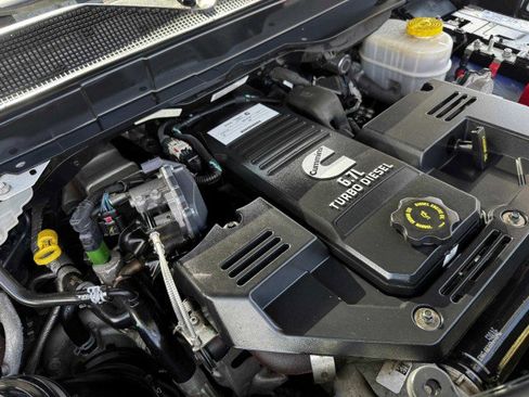 Used 2019 RAM 3500 Big Horn image 60