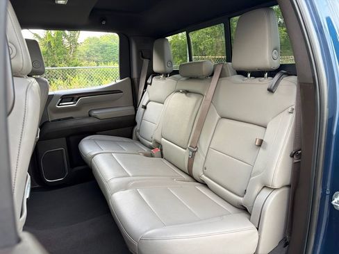 Used 2023 GMC Sierra 1500 SLT w/ SLT Premium Package AWD/4WD image 22