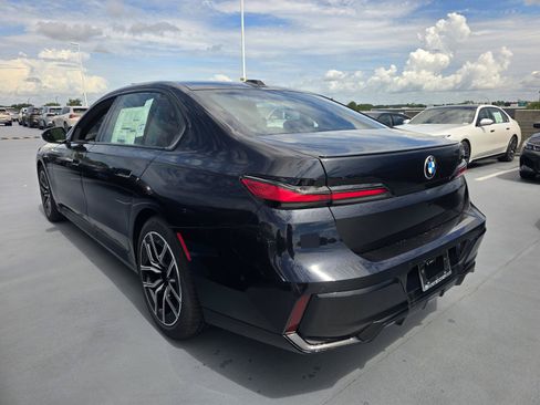 New 2026 BMW 740i RWD image 5