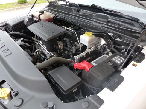 Used 2024 RAM 1500 Tradesman AWD/4WD image 16