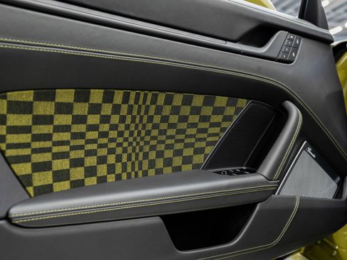 Used 2026 Porsche 911 GTS image 39