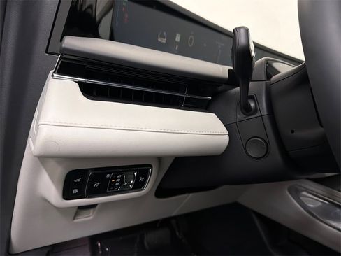 New 2026 Lincoln Nautilus Reserve image 33