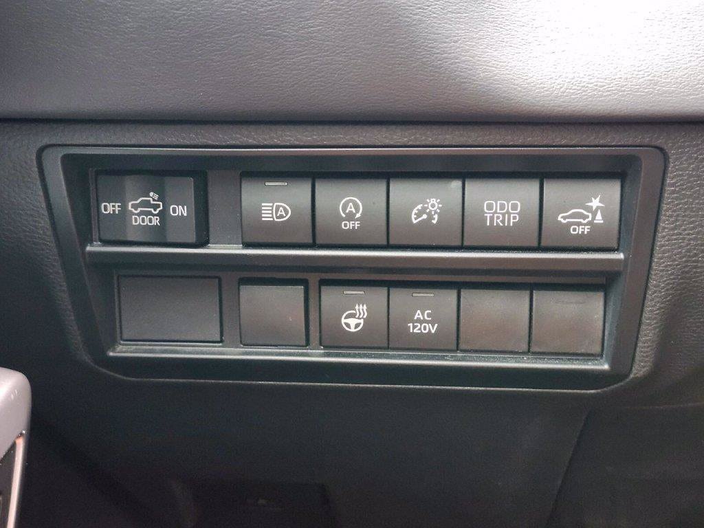 Used 2023 Toyota Tundra Platinum AWD/4WD image 22