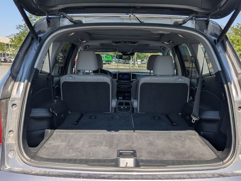 Used 2016 Honda Pilot Elite image 37