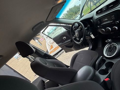 Used 2018 Kia Soul image 47